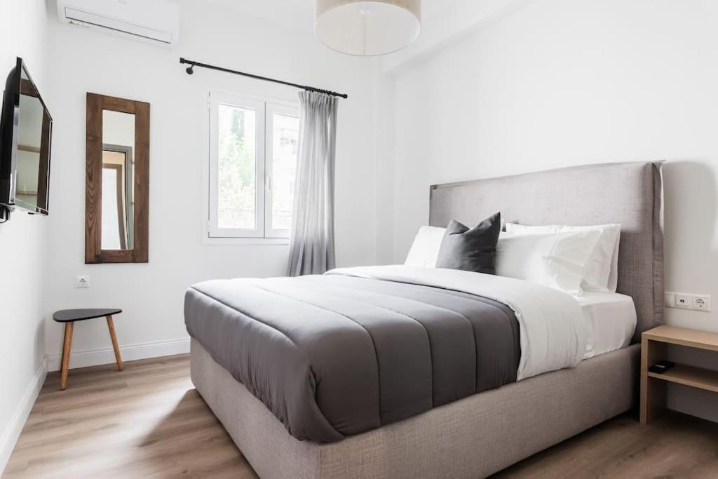 Family House Under The Acropolis Apartment Athena Bagian luar foto
