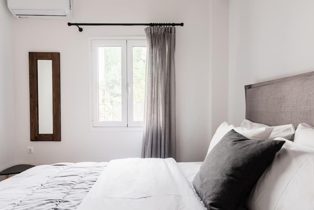 Family House Under The Acropolis Apartment Athena Bagian luar foto